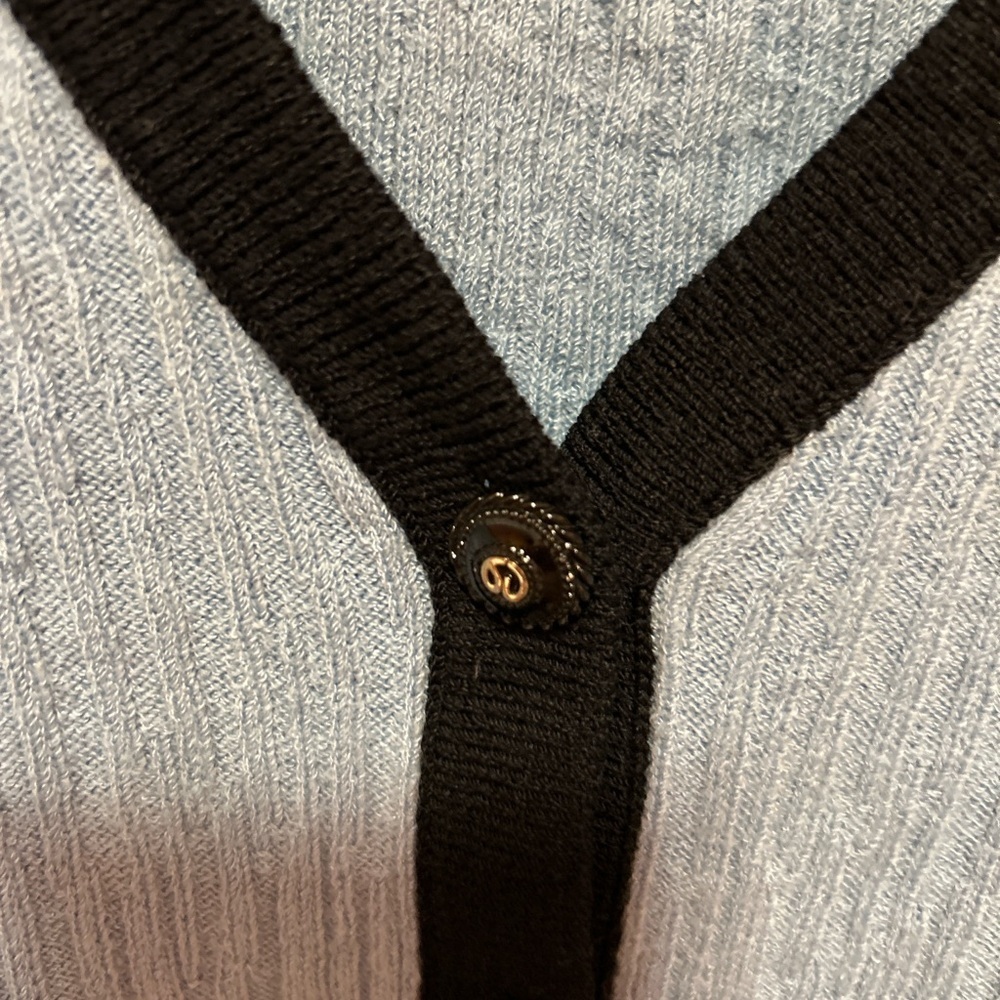 St. John Collection Vintage Santana Knit Cardigan Late 1980s–Early 1990s - Picture 3 of 17